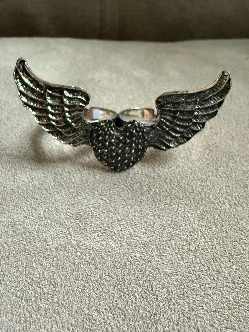 Vintage Y2K Silver Winged Heart double knuckle Ring - Black Accent
